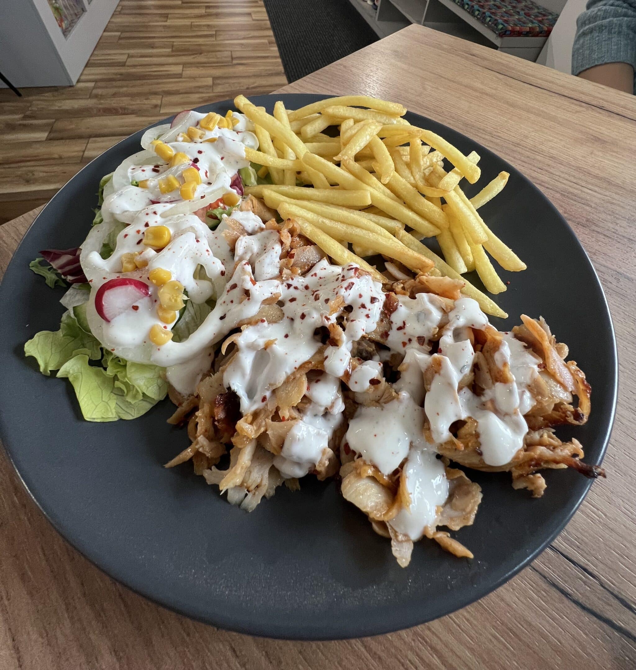 Kebab tanier - K&P Pizza Lendak dovoz